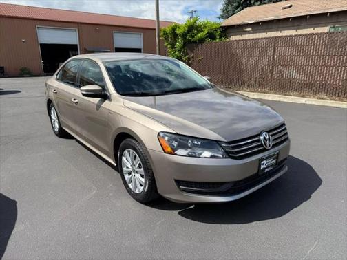 2015 Volkswagen Passat 1.8T S