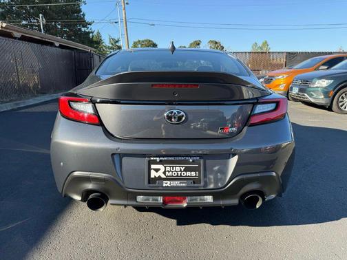 2023 Toyota GR86 Premium