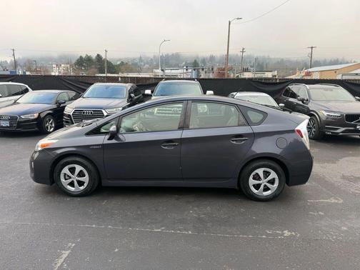 2013 Toyota Prius Two