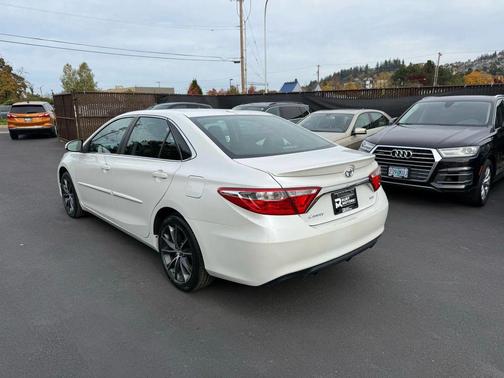 2017 Toyota Camry XSE
