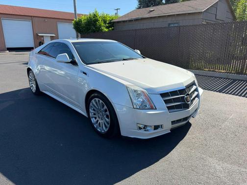 White Diamond Tricoat 2011 Cadillac CTS Premium