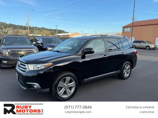 Black 2013 Toyota Highlander Limited