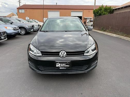 2016 Volkswagen Golf TSI S 4-Door