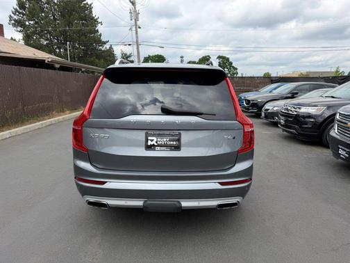Gray 2017 Volvo XC90 T6 Momentum