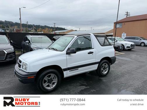 2003 Chevrolet Tracker Sport Utility Convertible 2D