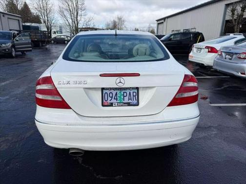 2005 Mercedes-Benz CLK-Class 320