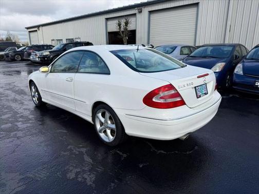2005 Mercedes-Benz CLK-Class 320