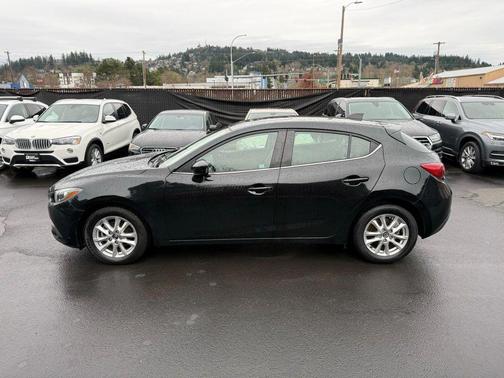 2016 Mazda Mazda3 i Grand Touring