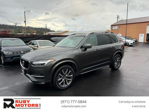2018 Volvo XC90 T6 Momentum