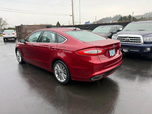 2013 Ford Fusion SE
