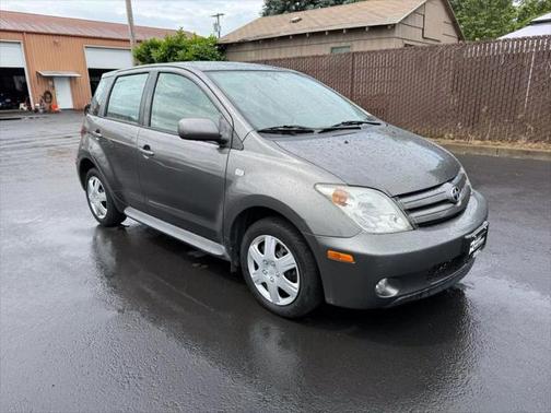 2005 Scion xA Hatchback 4D