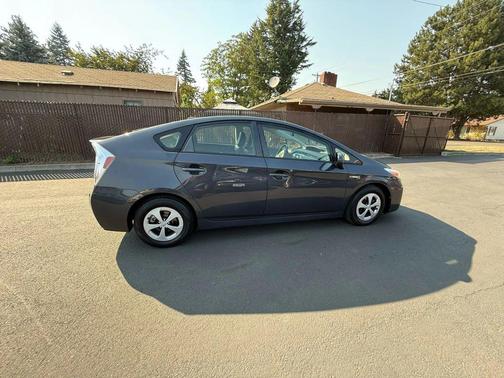 2013 Toyota Prius Four