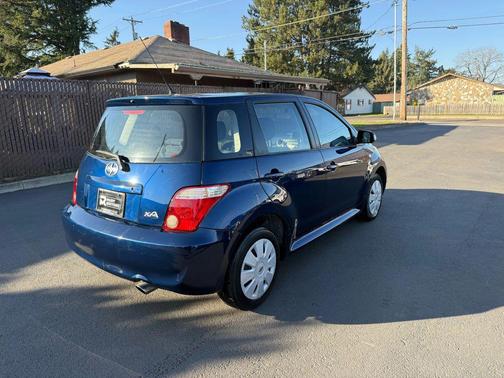 2006 Scion xA Hatchback 4D