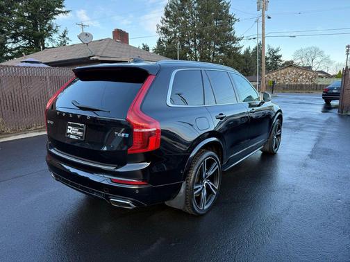 2017 Volvo XC90 T6 R-Design