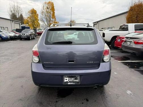 2009 Pontiac Vibe Base