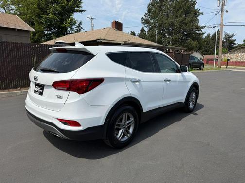 Pearl White 2018 Hyundai Santa Fe Sport 2.4L