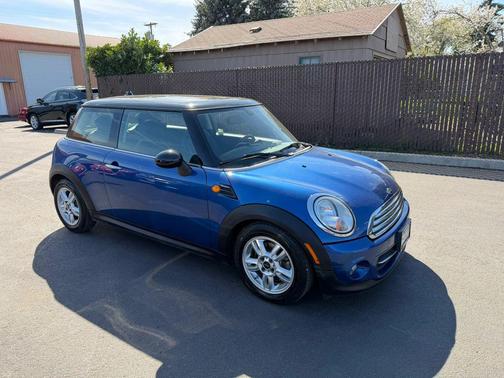 2013 MINI Hardtop Cooper