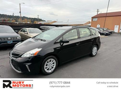 2013 Toyota Prius v Three