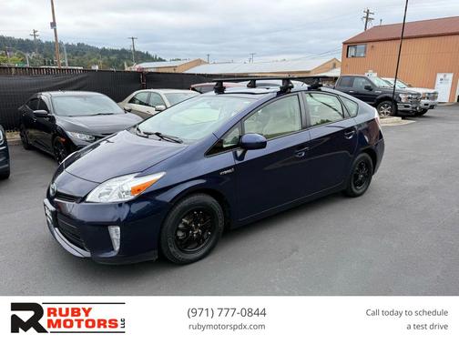 2013 Toyota Prius Two