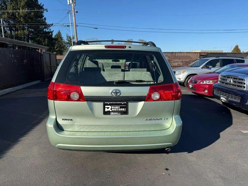 2007 Toyota Sienna CE