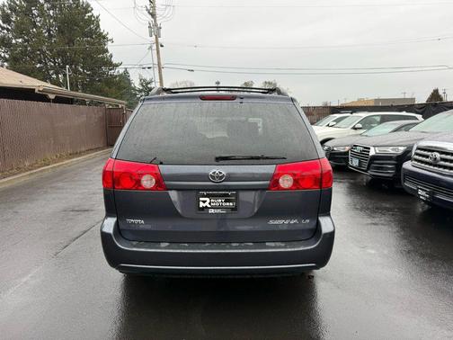 2006 Toyota Sienna LE