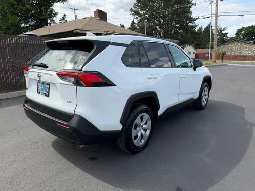 Super White 2019 Toyota RAV4 LE