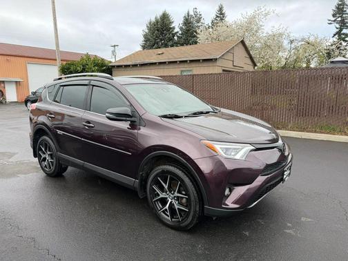 2017 Toyota RAV4 SE