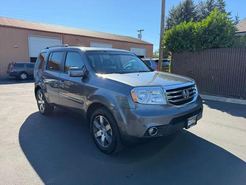 Polished Metal Metallic 2012 Honda Pilot Touring
