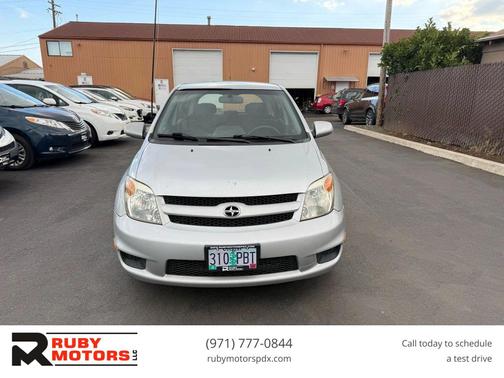 2006 Scion xA Hatchback 4D