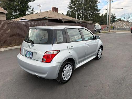 2006 Scion xA Hatchback 4D