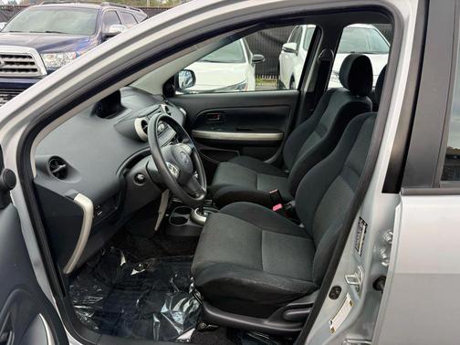 2006 Scion xA Hatchback 4D