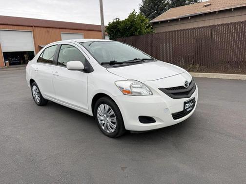 2012 Toyota Yaris SE