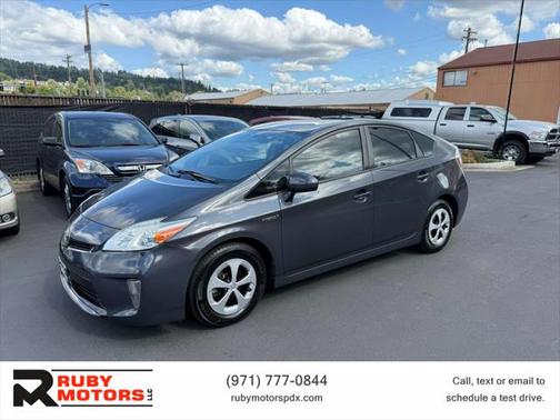 2014 Toyota Prius Two