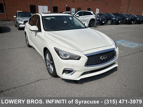 2023 INFINITI Q50 LUXE