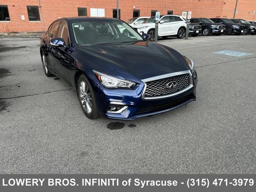 2023 INFINITI Q50 LUXE