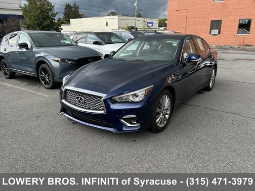2023 INFINITI Q50 LUXE