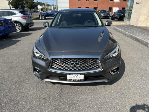 2023 INFINITI Q50 LUXE