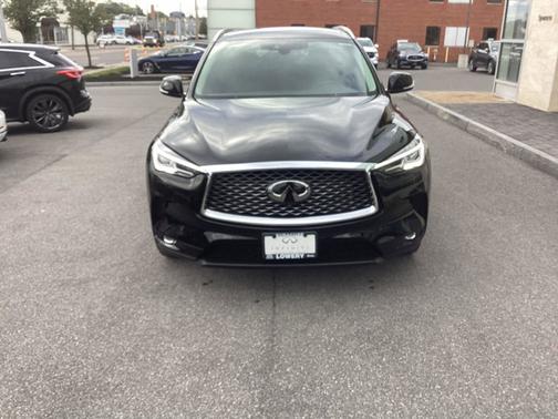 2021 INFINITI QX50 LUXE