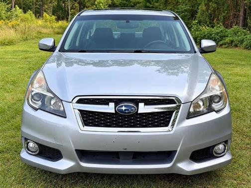 Ice Silver Metallic 2014 Subaru Legacy 2.5i Sport