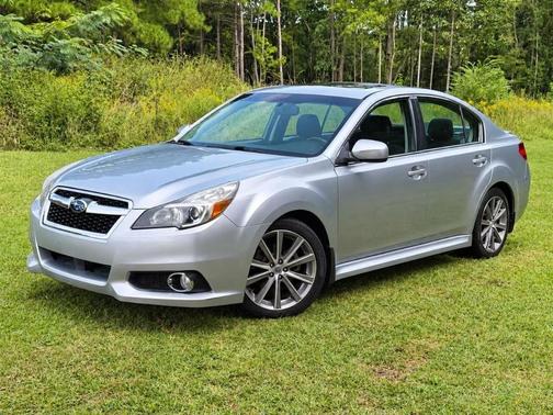 Ice Silver Metallic 2014 Subaru Legacy 2.5i Sport