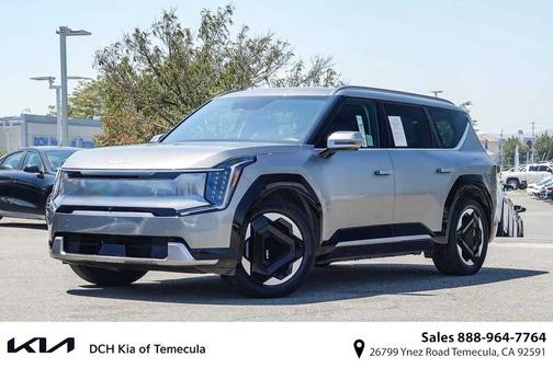 Pebble Gray 2024 Kia EV9 Land