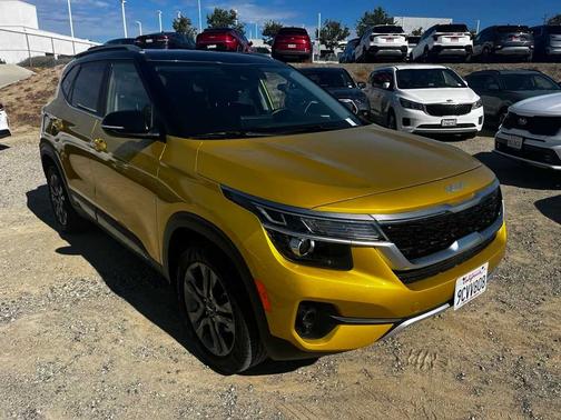 2023 Kia Seltos S