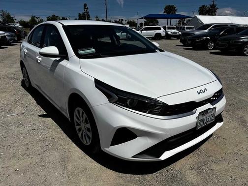 2023 Kia Forte LX