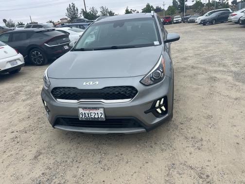 2022 Kia Niro LXS SE