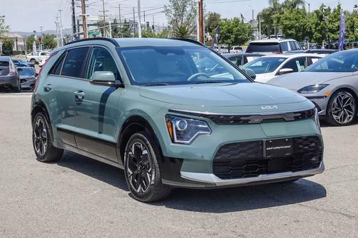 Cityscape Green 2023 Kia Niro EV Wind
