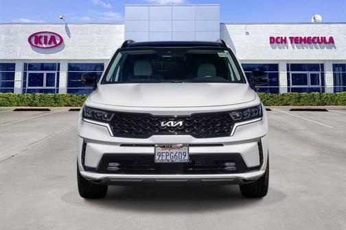 Glacial White Pearl 2023 Kia Sorento SX