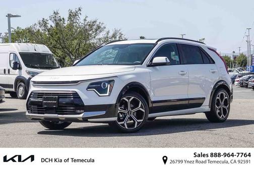 Snow White Pearl 2023 Kia Niro EX Touring