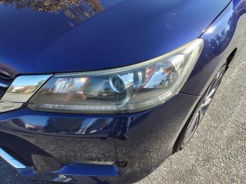 Photo 2 of 30 of 2014 Honda Accord Sport