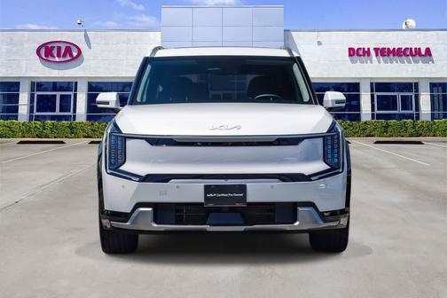Snow White Pearl 2024 Kia EV9 Land