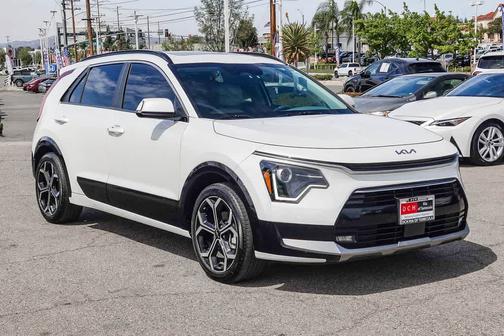 Snow White Pearl 2023 Kia Niro EX Touring